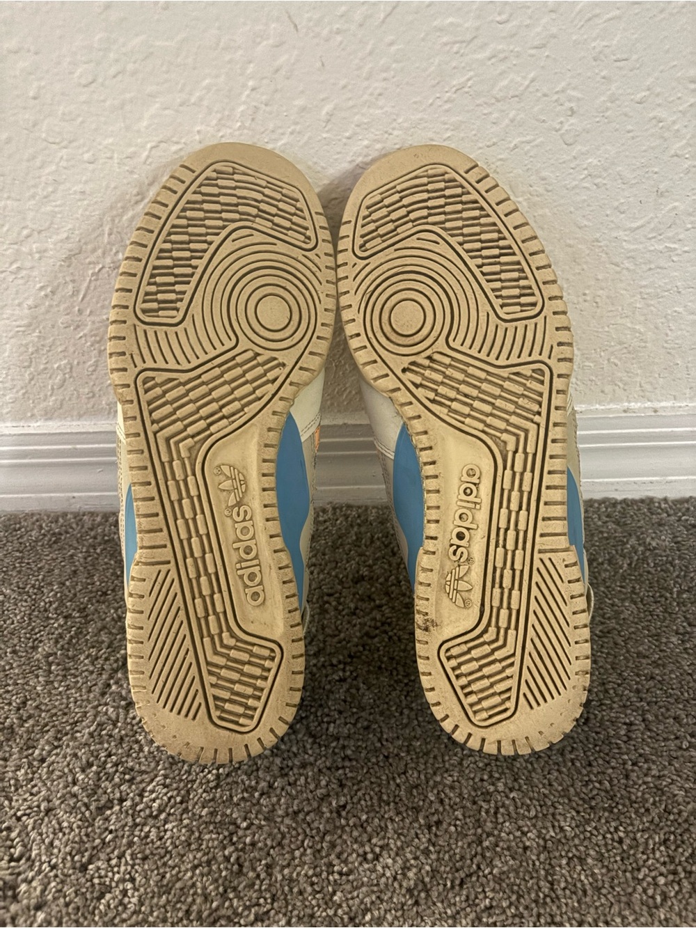 Adidas Bad Bunny Benito Powerphase Size 10 - Picture 6 of 7